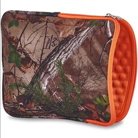 NWT Realtree Xtra Colors 10” Tablet Sleeve - Picture 5 of 7